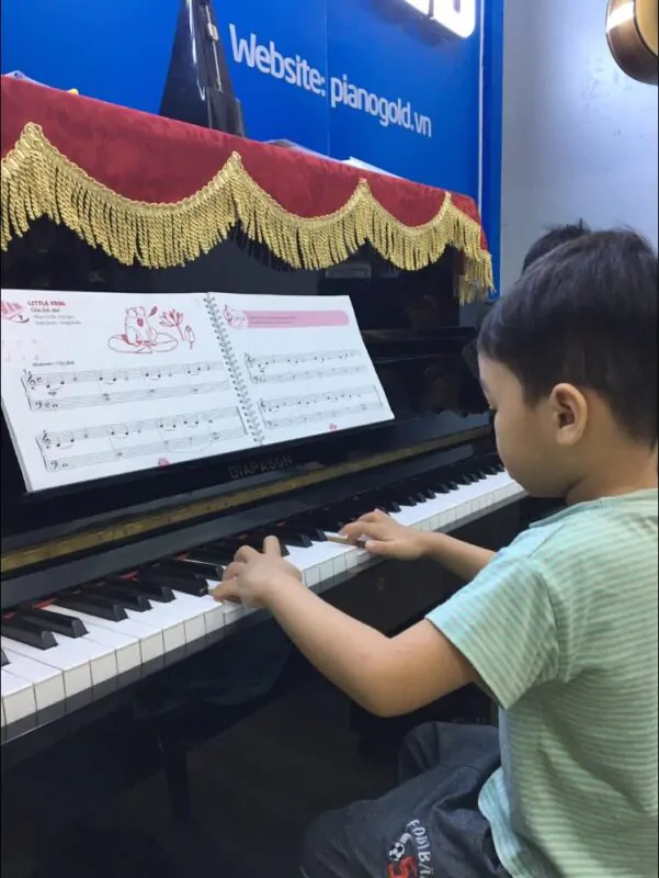 hinh anh 10 loi ich hoc piano doi voi con tre so 1 10-loi-ich-hoc-piano-doi-voi-con-tre