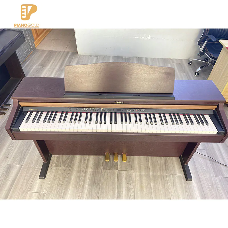 hp103 4 Roland hp103