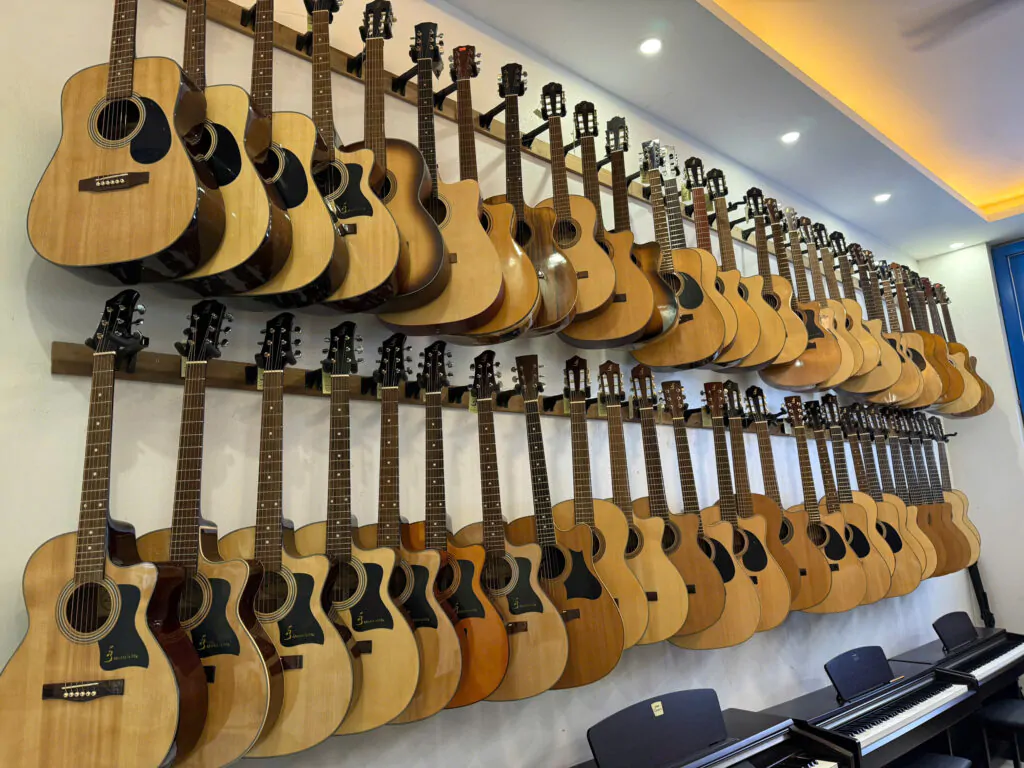 Dan guitar Đàn Guitar tại Bắc Ninh