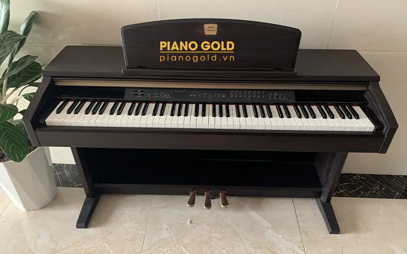 Đàn piano Yamaha CLP130